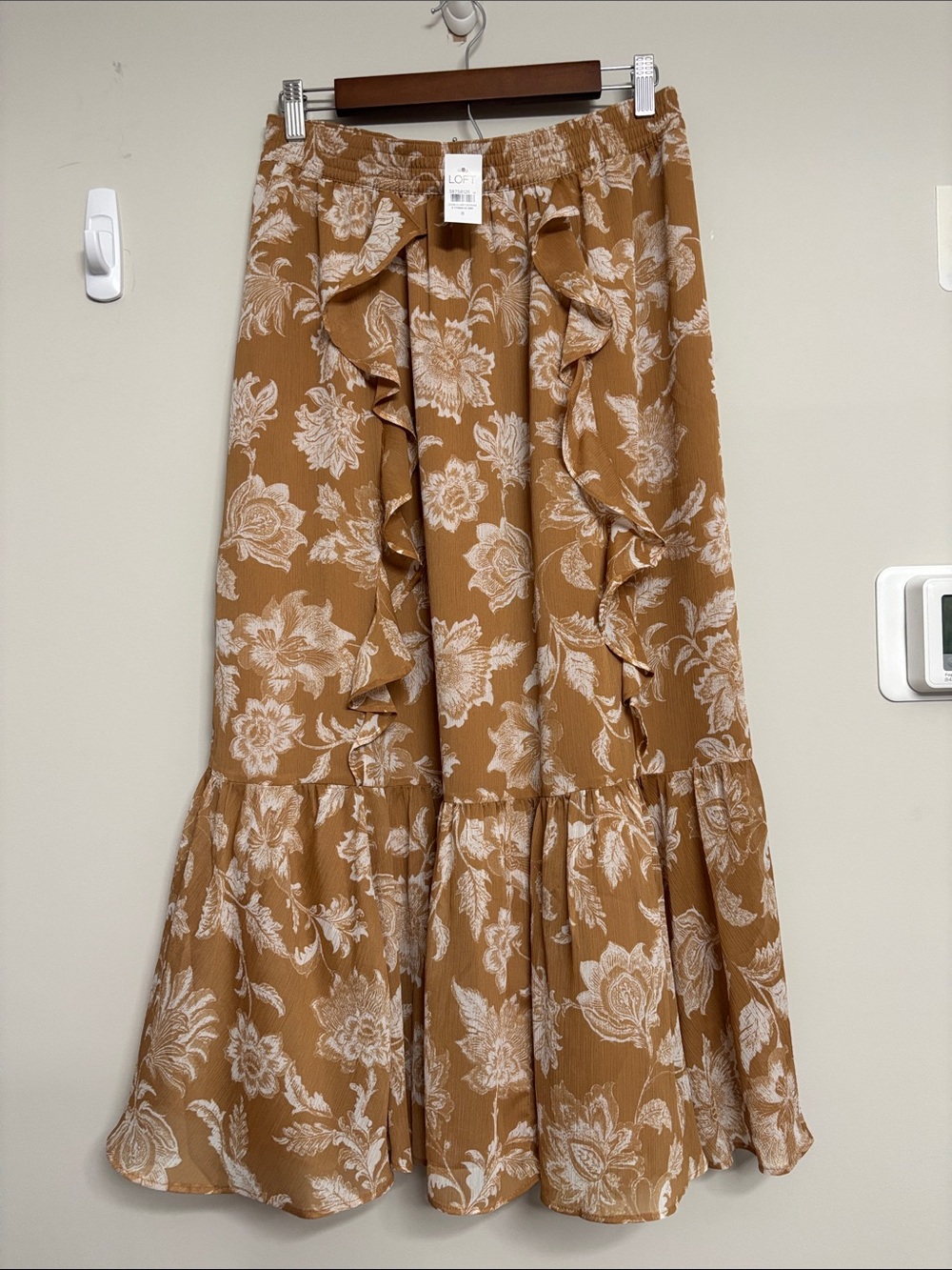 LOFT Tan Floral Ruffle Maxi Skirt Size 8 NWT
